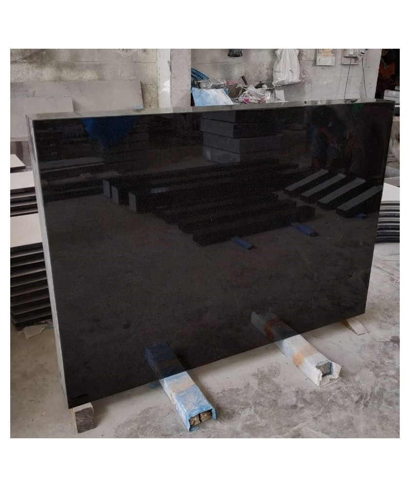 Graniitplaat 100x140x10cm - ainult materjal Graniitplaat 100x140x10cm - ainult materjal