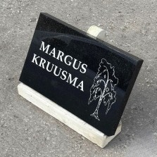 Надгробные плитки в Таллинне и по всей Эстонии